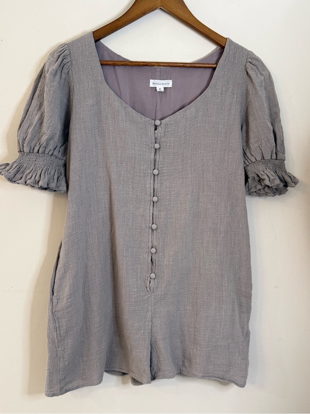 Newbury Kustom gray boho romper button up short ruffles sleeves SZ M